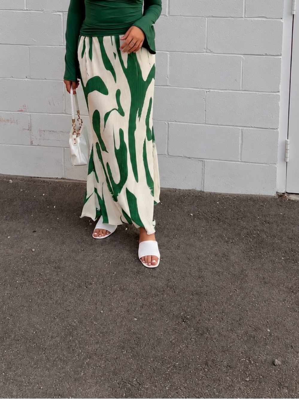 Lettuce Trim Maxi Skirt, Size 6